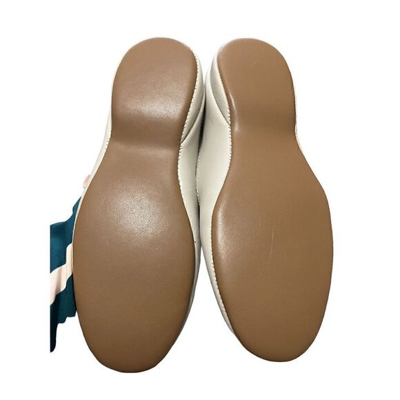 Daniel Green pale green slippers, size 6, fits like a 4, some wear - Picture 3 of 3